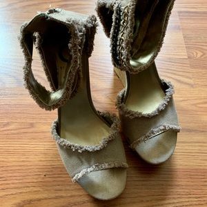 G by Guess wedge heel size 7